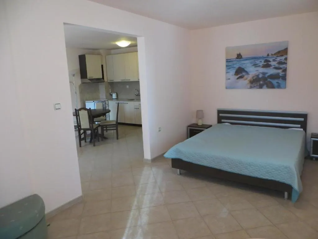 Apartment Pomorie 0*,